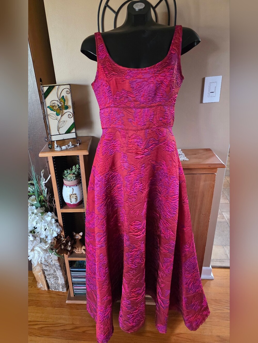 Aidan Mattox Red Pink & Purple Textured Floral Metallic Jacquard Gown Size 8